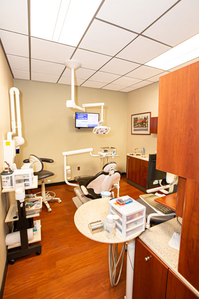 Dental operation room at Stephen L Ruchlin DDS.
